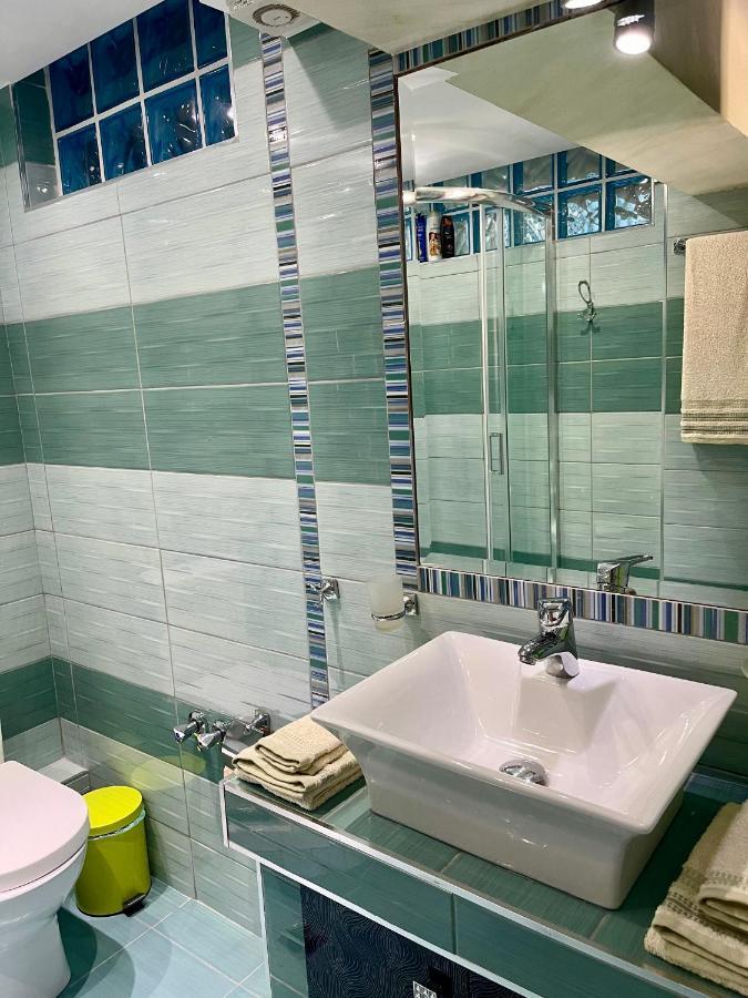 Νέα Μεσσαγγαλα Luxury Suite By Makhome No 2 Nea Mesagkala Ngoại thất bức ảnh